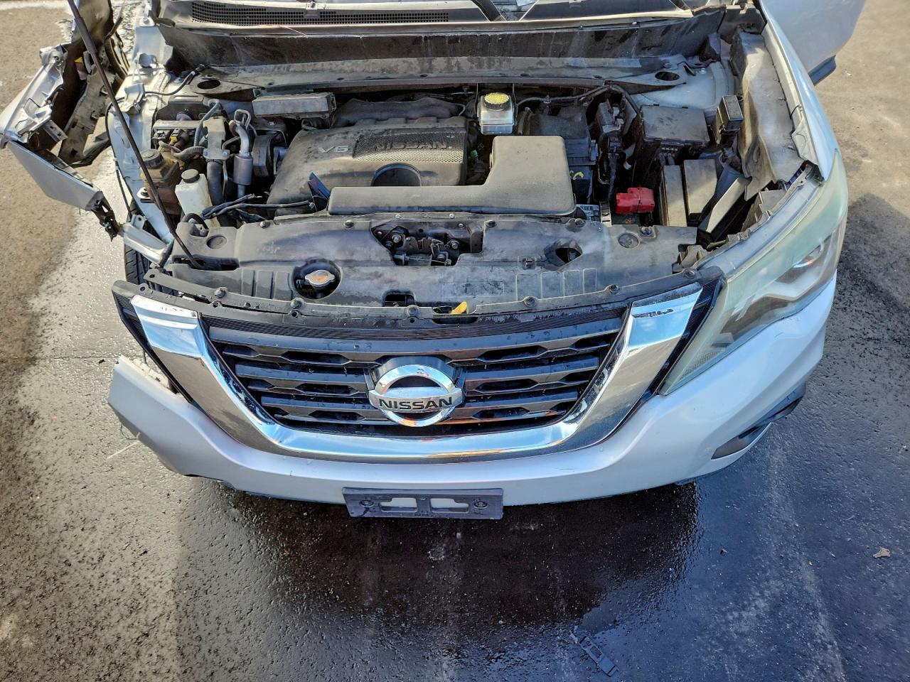 2018 Nissan Pathfinder S VIN: 5N1DR2MN0JC614647 Lot: 94136585