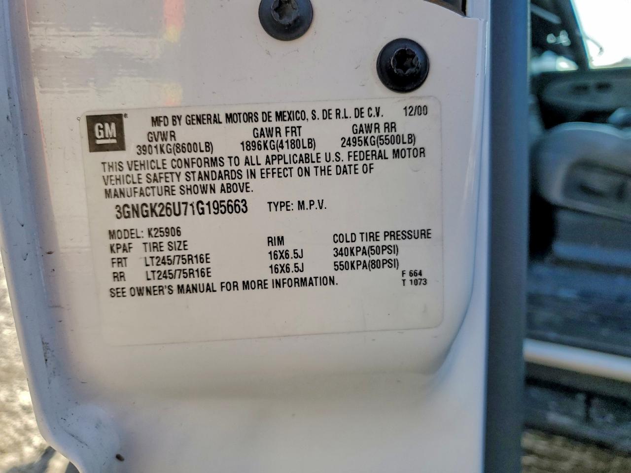 2001 Chevrolet Suburban K2500 VIN: 3GNGK26U71G195663 Lot: 93839025