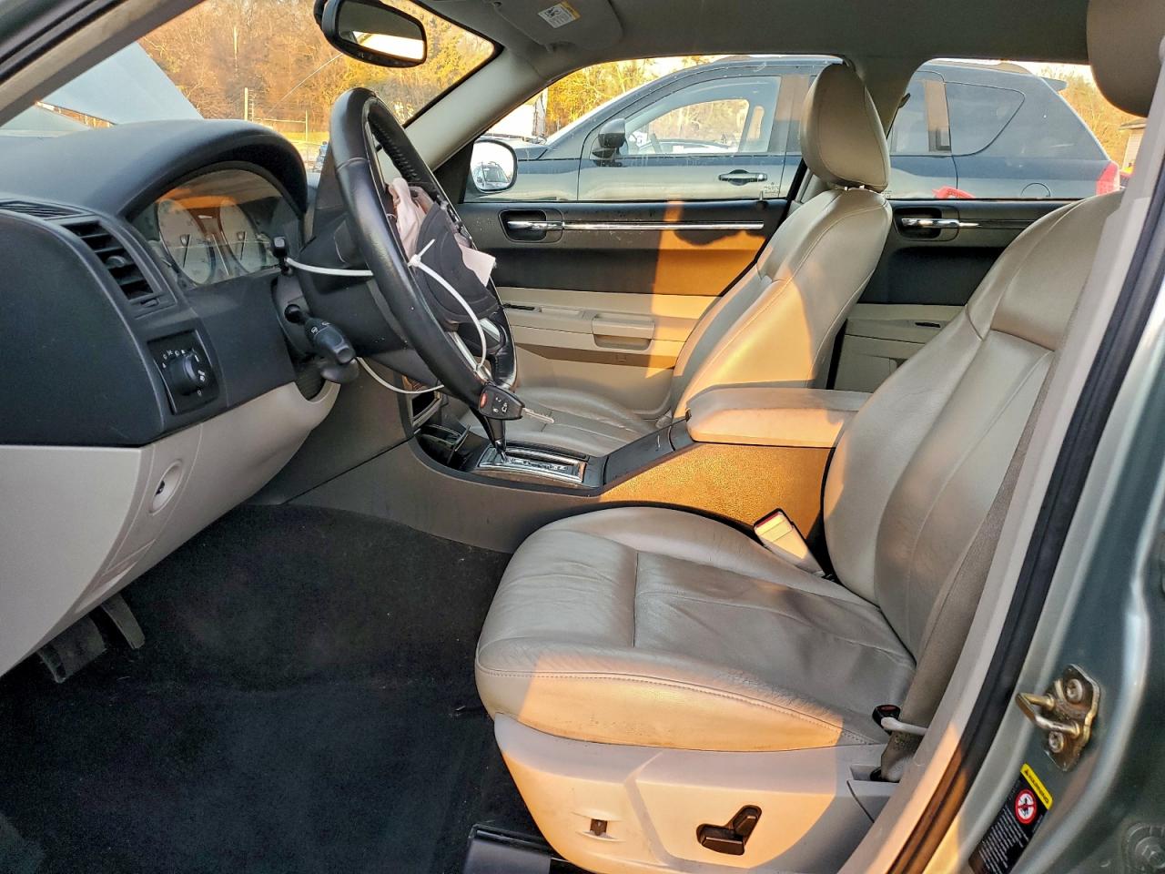 2005 Chrysler 300 Touring VIN: 2C3AA53G45H180372 Lot: 94034495