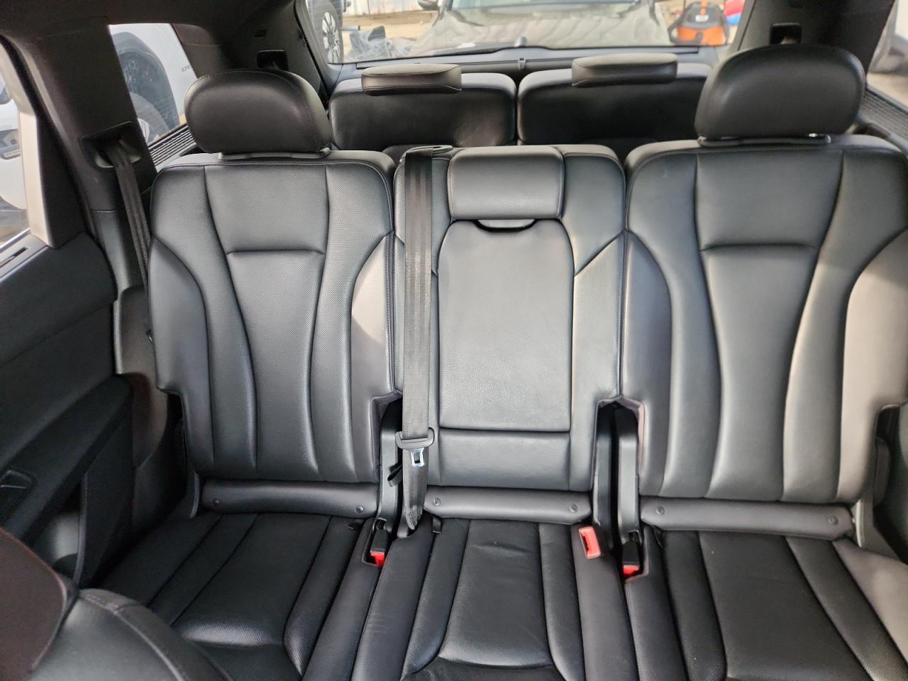 2017 Audi Q7 Premium Plus VIN: WA1LAAF7XHD027547 Lot: 93012875