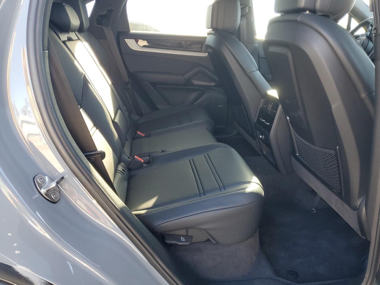 2025 Porsche Cayenne Coupe VIN: WP1BA2AY2SDA32240 Lot: 93036335