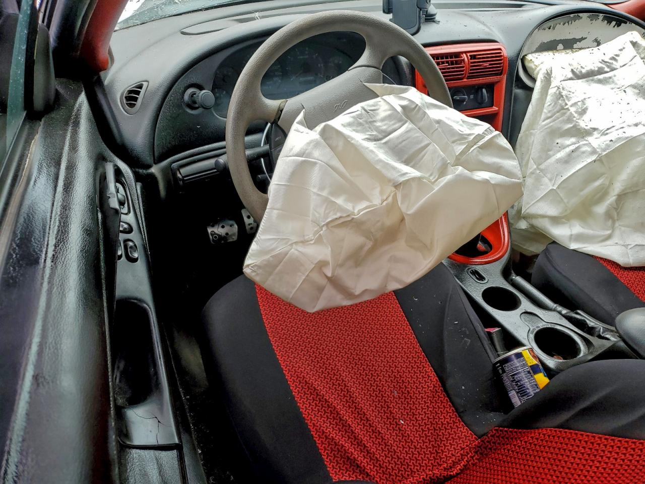 2002 Ford Mustang VIN: 1FAFP40492F240671 Lot: 93923815