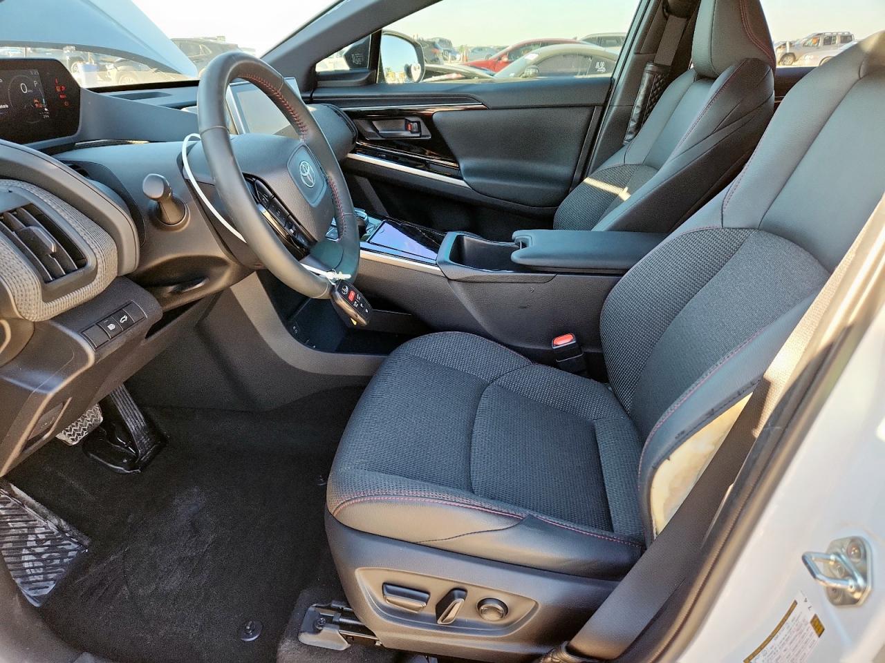 2025 Toyota Bz4X Xle VIN: JTMABACA7SA093203 Lot: 91362405