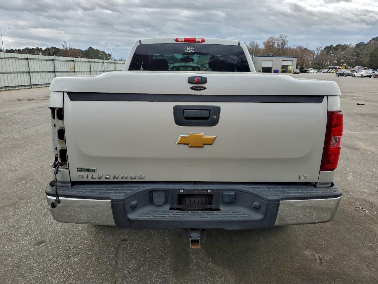 2011 Chevrolet Silverado C1500 Lt VIN: 1GCRCSE02BZ207121 Lot: 93911765