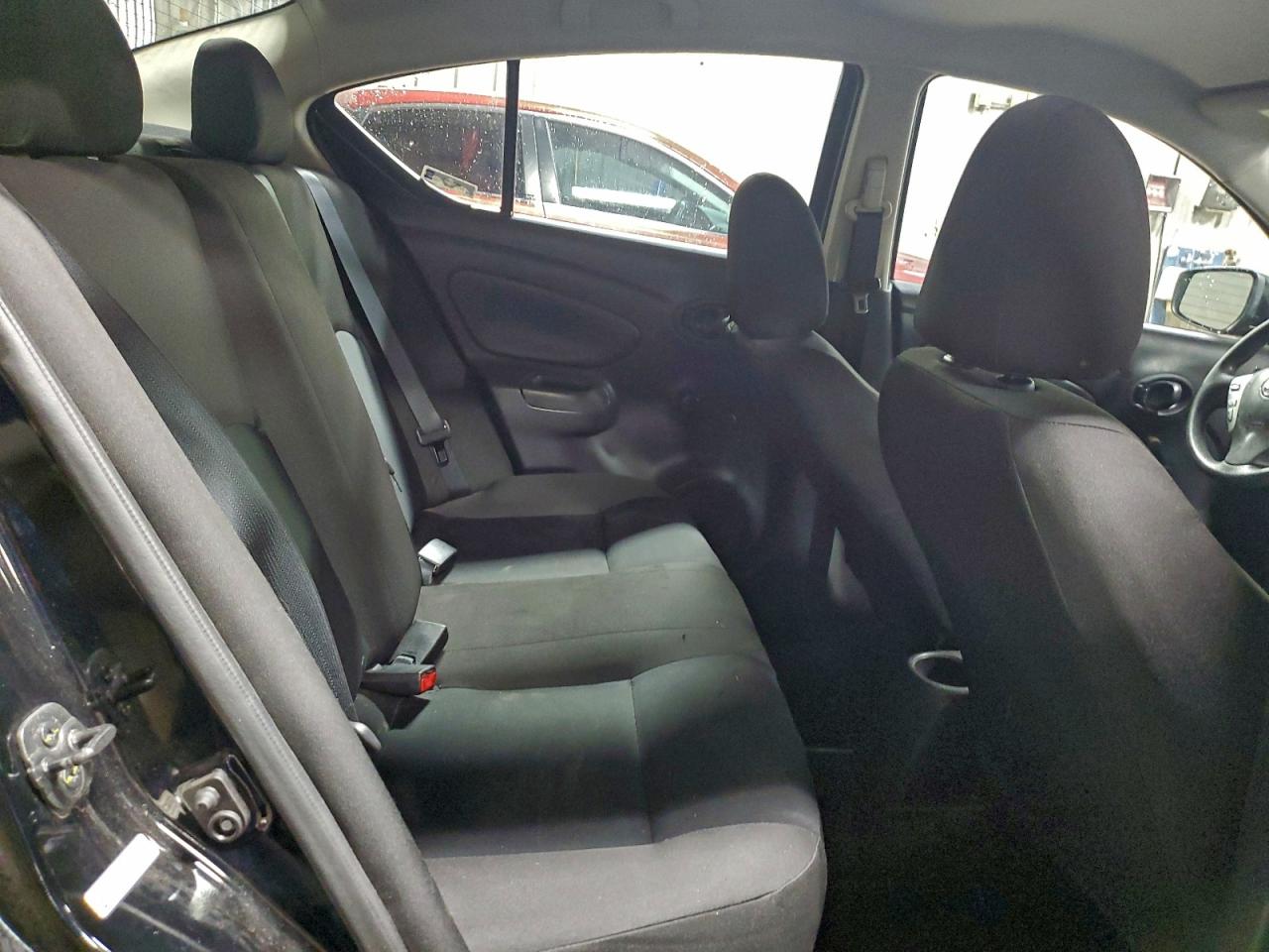 2018 Nissan Versa S VIN: 3N1CN7AP8JL817615 Lot: 94706105