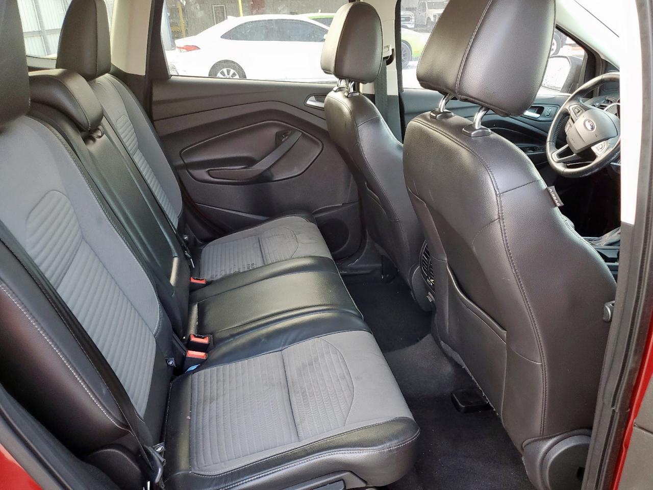 2017 Ford Escape Se VIN: 1FMCU0GD0HUA68406 Lot: 92526575