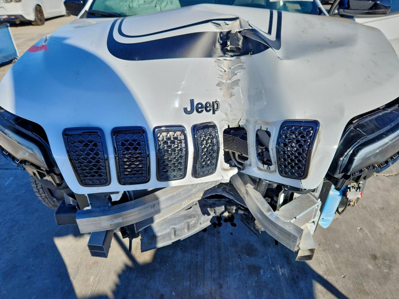 2022 Jeep Cherokee Latitude VIN: 1C4PJMCX3ND553110 Lot: 92765535