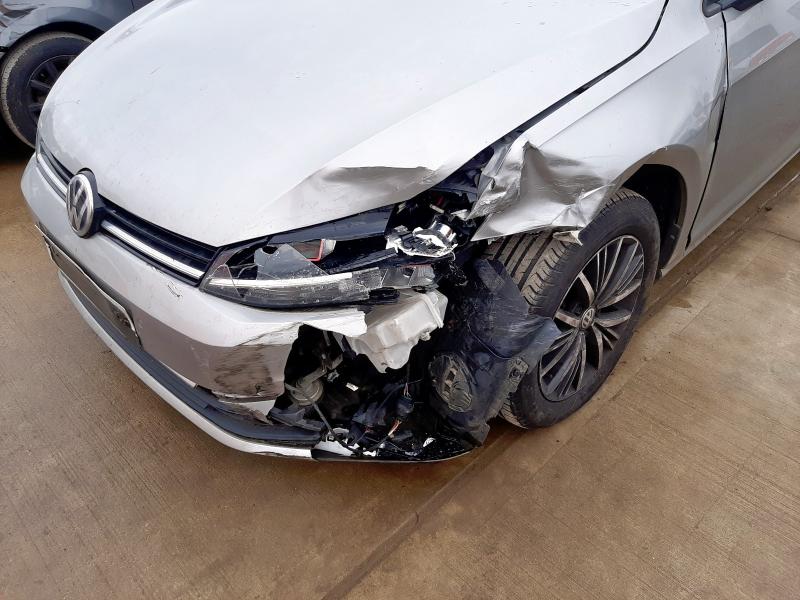 2017 VOLKSWAGEN GOLF 1.6 TDI SE [NAV] 5DR