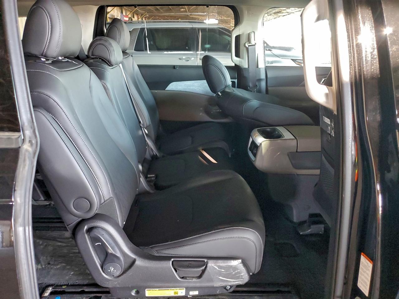 2026 Kia Carnival Sx VIN: KNDNE5KA4T6106477 Lot: 94535355