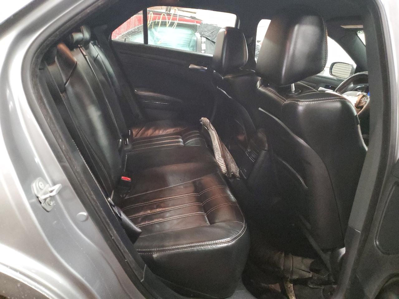 2015 Chrysler 300 S VIN: 2C3CCAGG2FH927183 Lot: 92384555