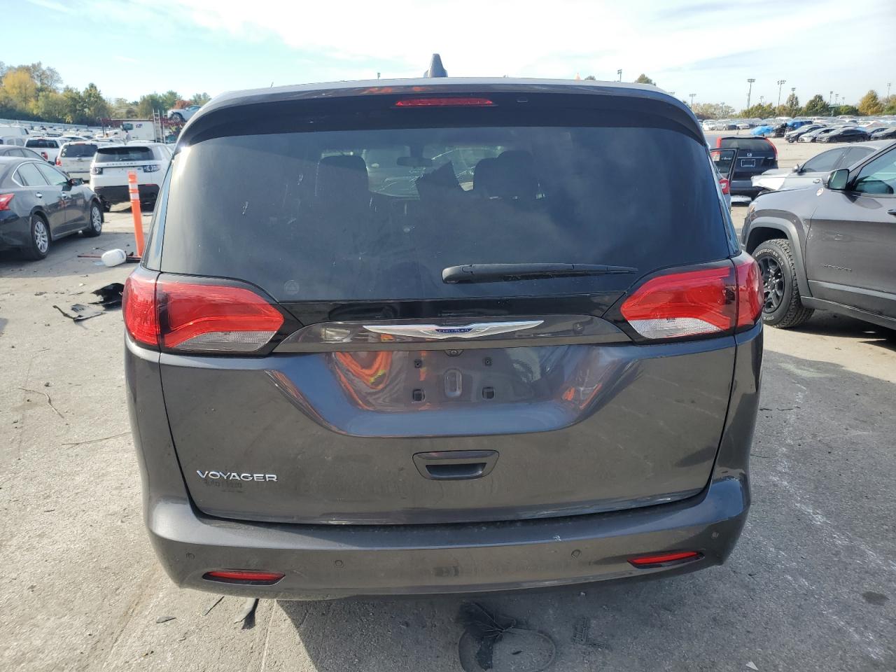 2020 Chrysler Voyager Lx VIN: 2C4RC1CGXLR105426 Lot: 91000615