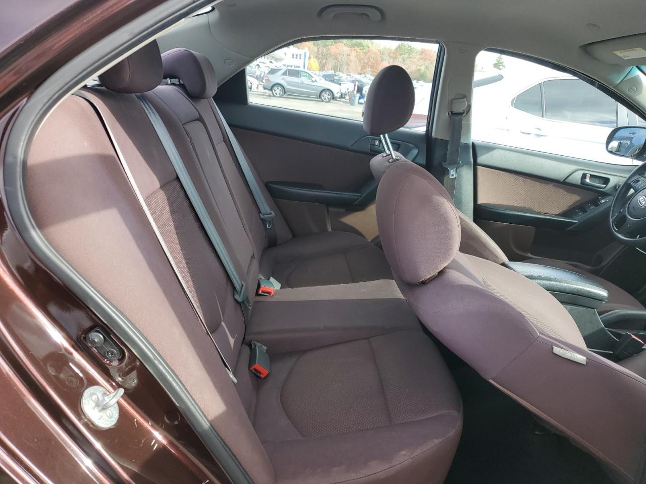 2010 Kia Forte Ex VIN: KNAFU4A20A5135647 Lot: 92098185