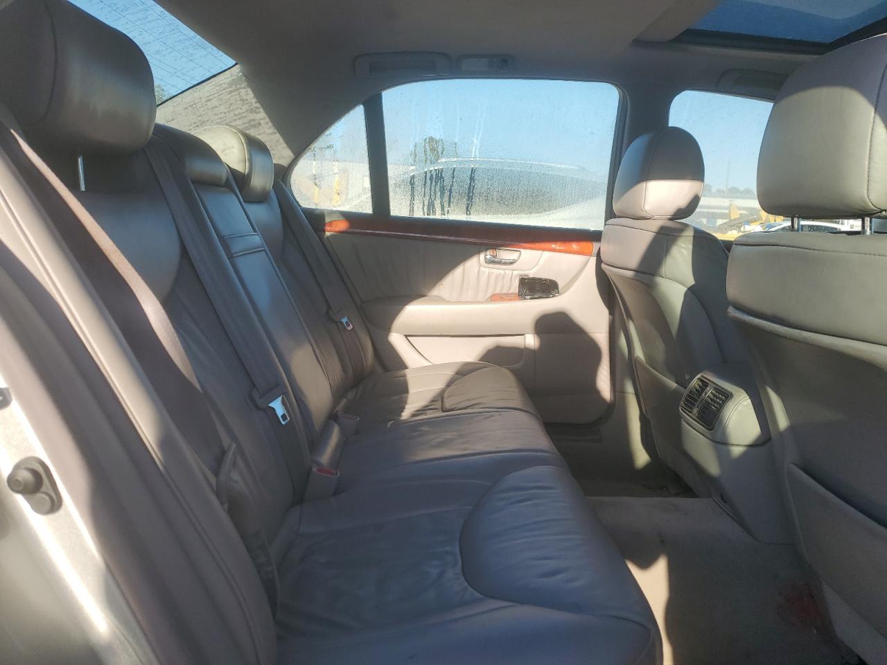 2001 Lexus Ls 430 VIN: JTHBN30F510021331 Lot: 92661545