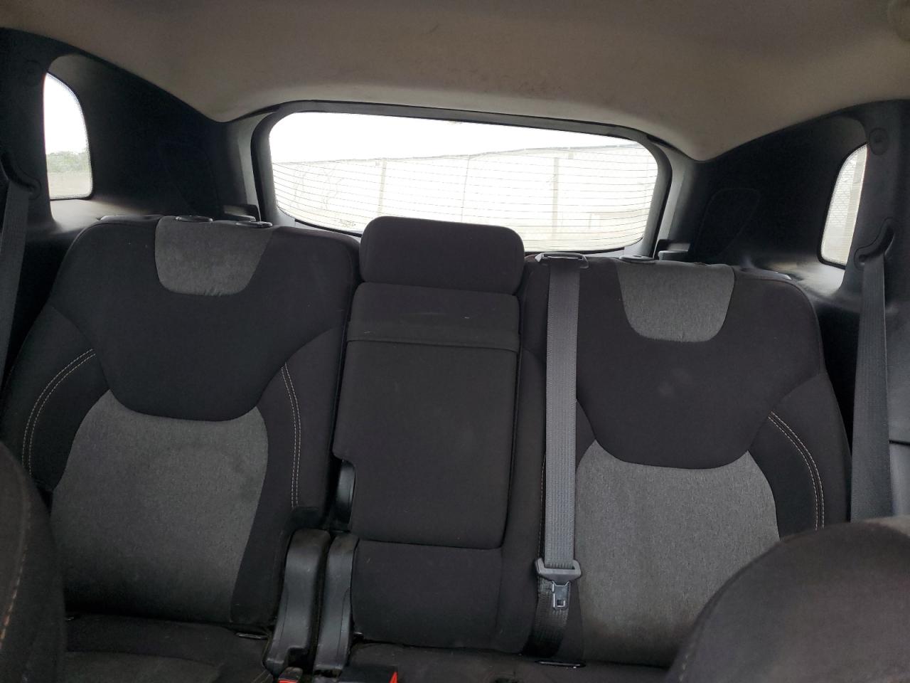 2018 Jeep Cherokee Latitude VIN: 1C4PJLCB4JD518004 Lot: 92733405