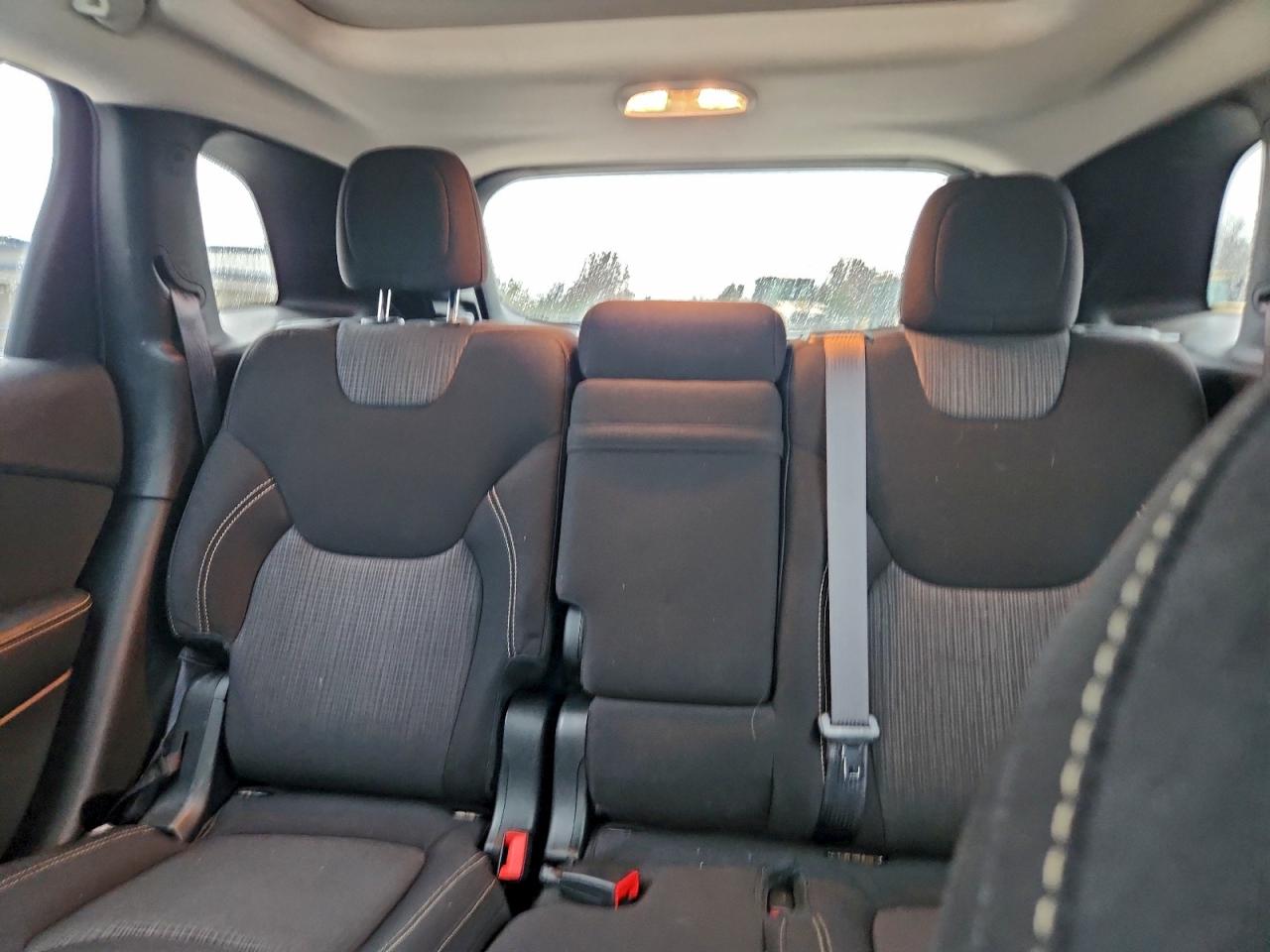 2017 Jeep Cherokee Latitude VIN: 1C4PJMCS2HW631809 Lot: 93407445