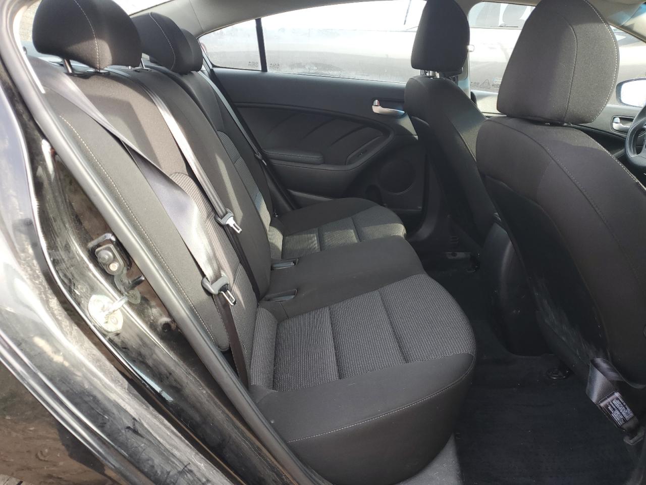 2018 Kia Forte Lx VIN: 3KPFK4A73JE165993 Lot: 93389935