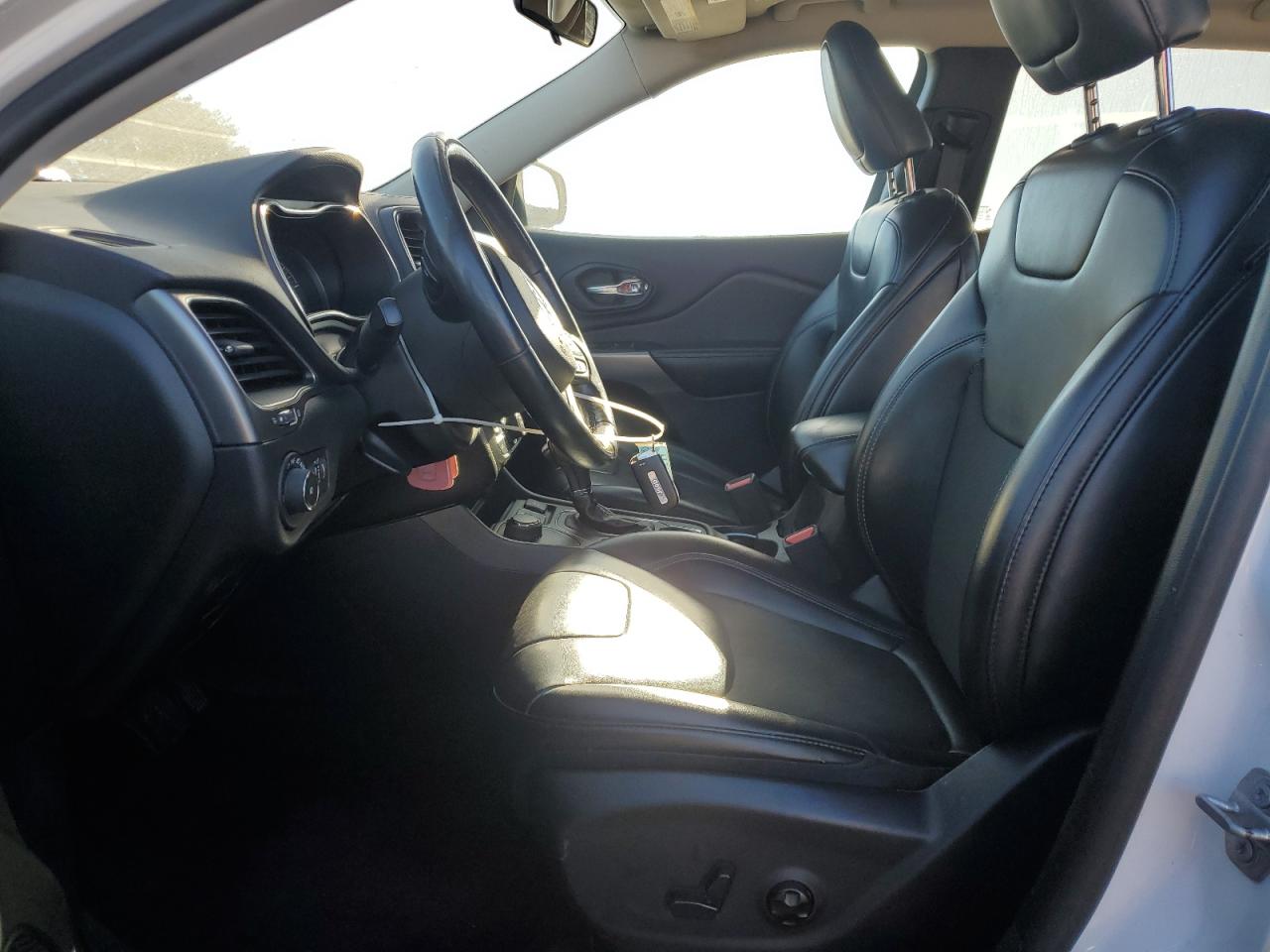 2019 Jeep Cherokee Latitude Plus VIN: 1C4PJMLB1KD115587 Lot: 91466685