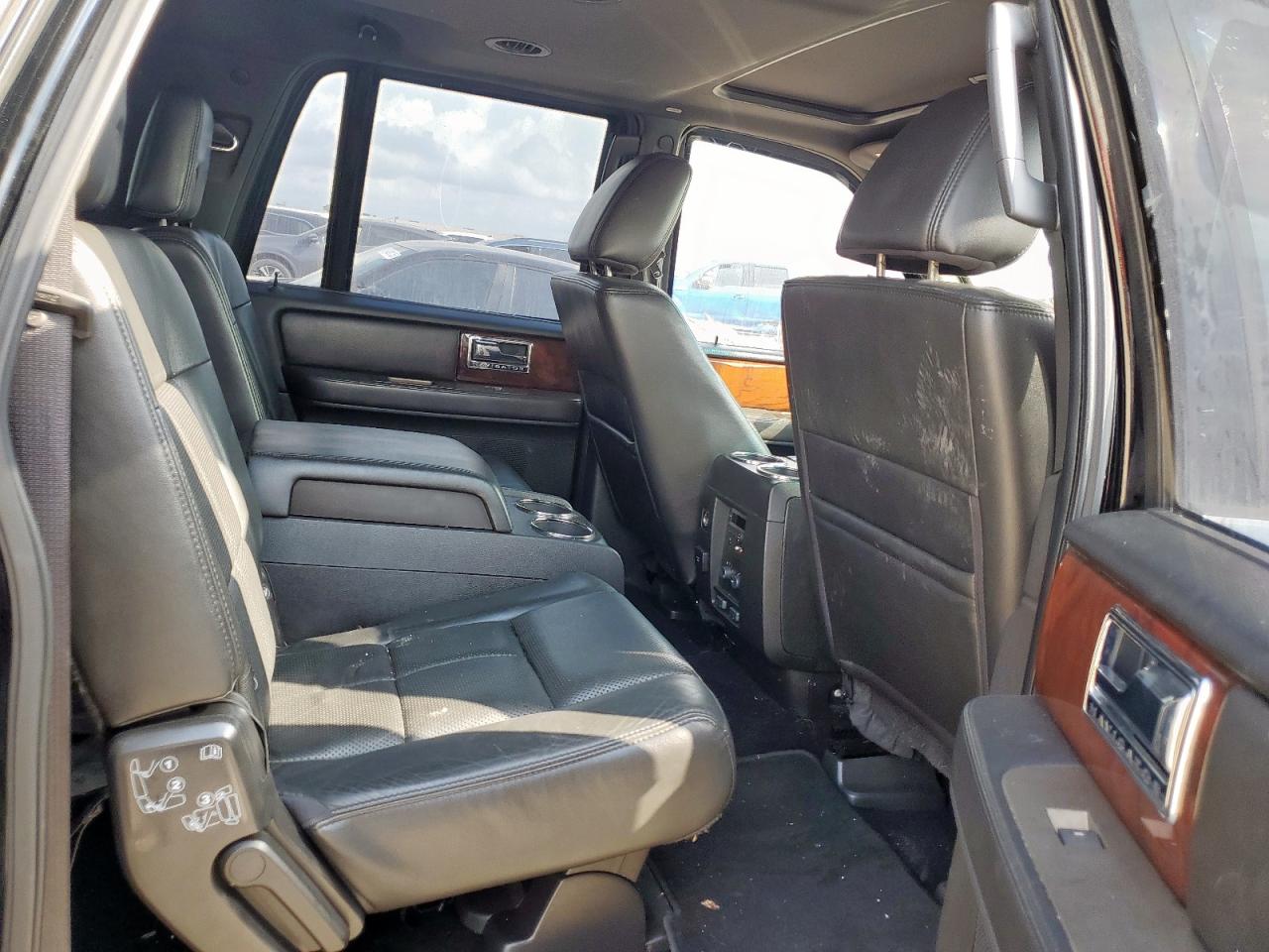 2011 Lincoln Navigator L VIN: 5LMJJ3J58BEJ09771 Lot: 93237065