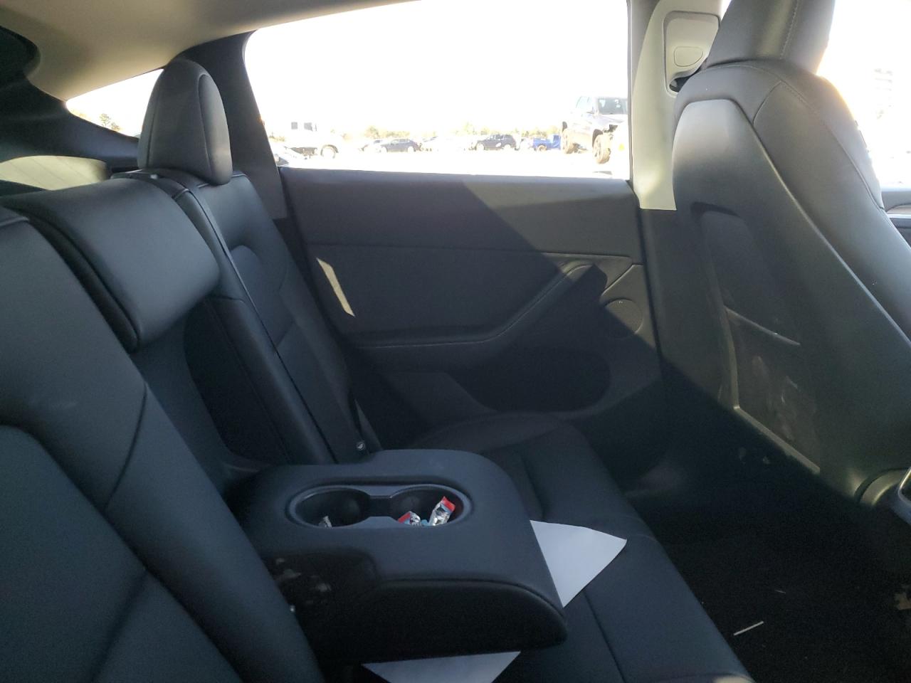 2025 Tesla Model Y VIN: 7SAYGDEE5SA353560 Lot: 92127105