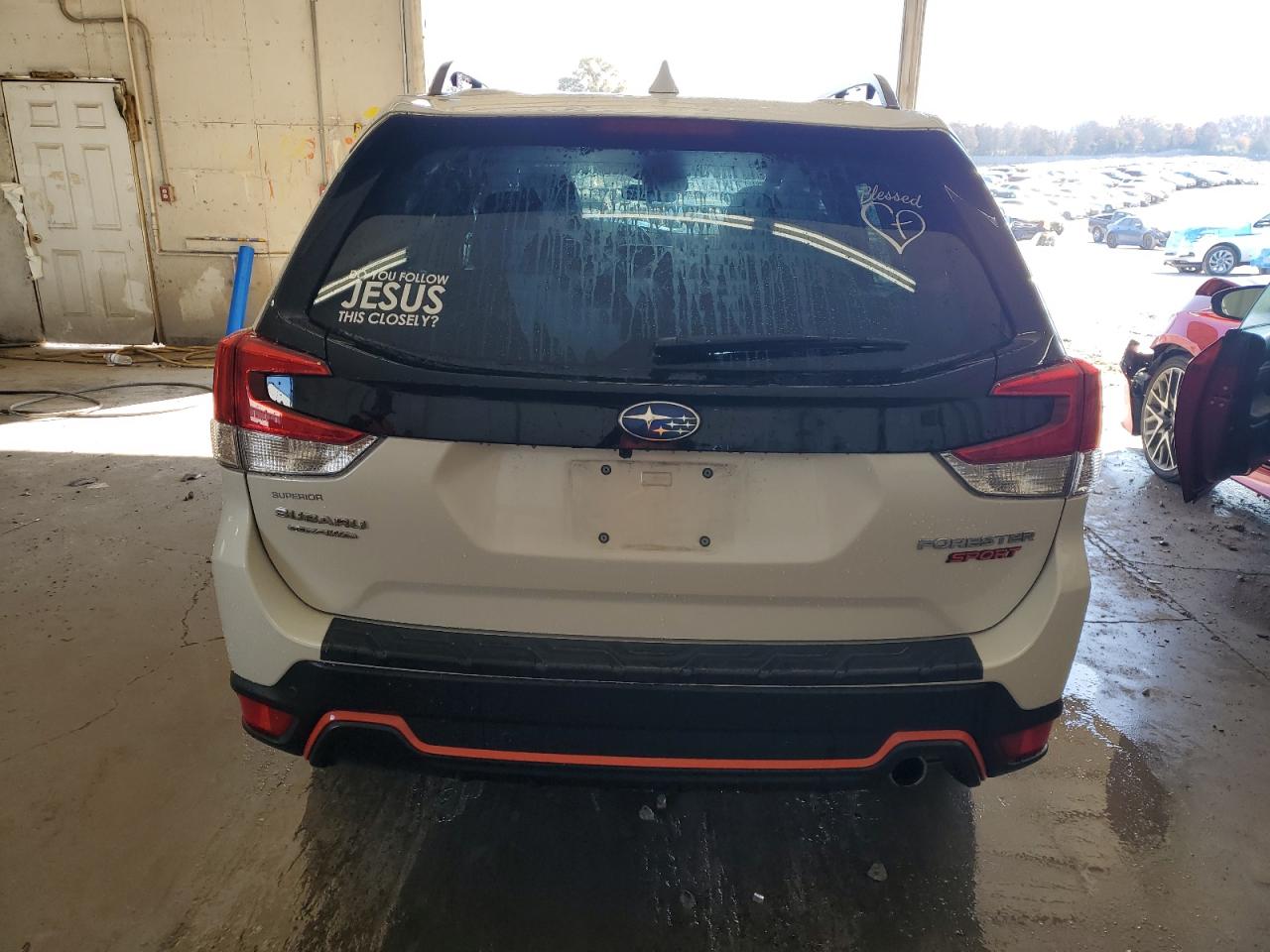 2022 Subaru Forester Sport VIN: JF2SKAJC5NH402589 Lot: 92486495