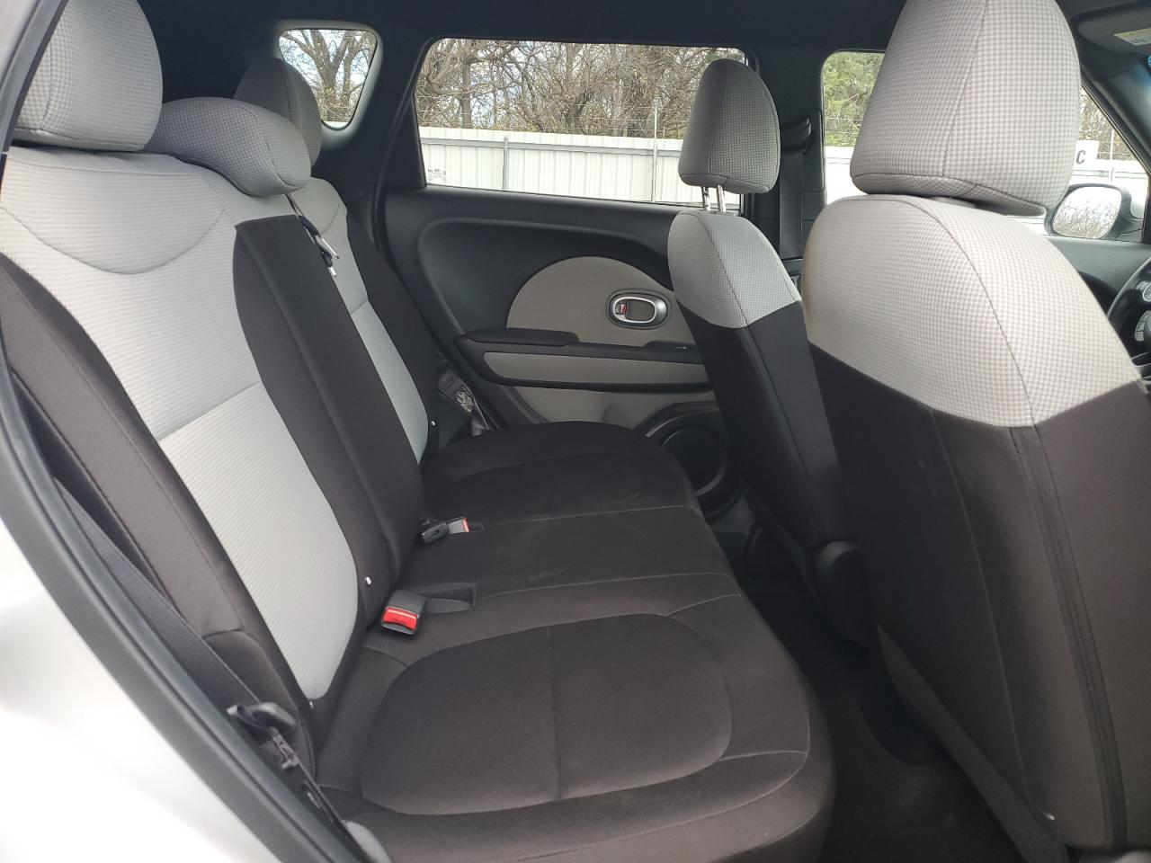 2018 Kia Soul VIN: KNDJN2A22J7566624 Lot: 92786955