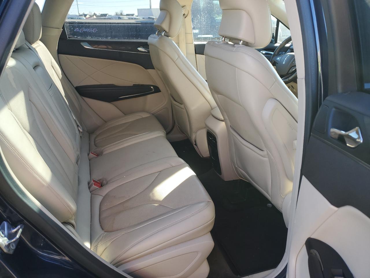 2017 Lincoln Mkc Reserve VIN: 5LMCJ3C97HUL56819 Lot: 93147165