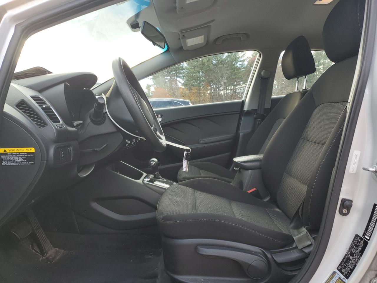 2017 Kia Forte Lx VIN: 3KPFK4A74HE104274 Lot: 90813955