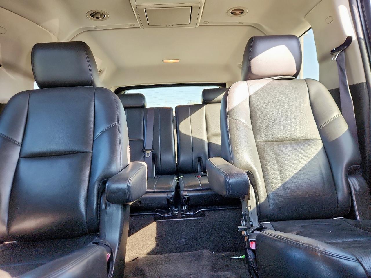 2014 GMC Yukon Xl Denali VIN: 1GKS1MEF1ER131326 Lot: 93308445