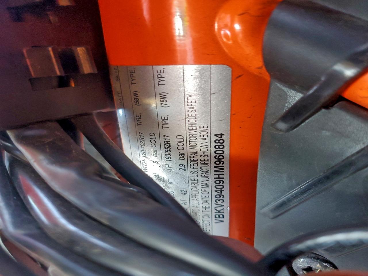 2017 Ktm 1290 Super Duke R VIN: VBKV39409HM960884 Lot: 92949485