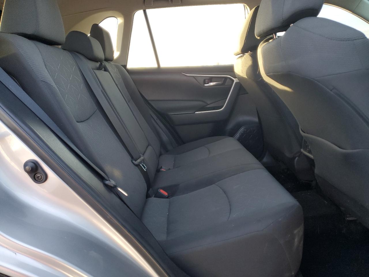 2021 Toyota Rav4 Xle VIN: 2T3P1RFV7MC203148 Lot: 92604975