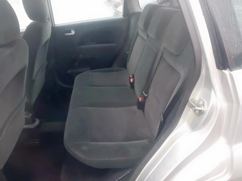 2004 FORD FIESTA 1.6 GHIA 5DR