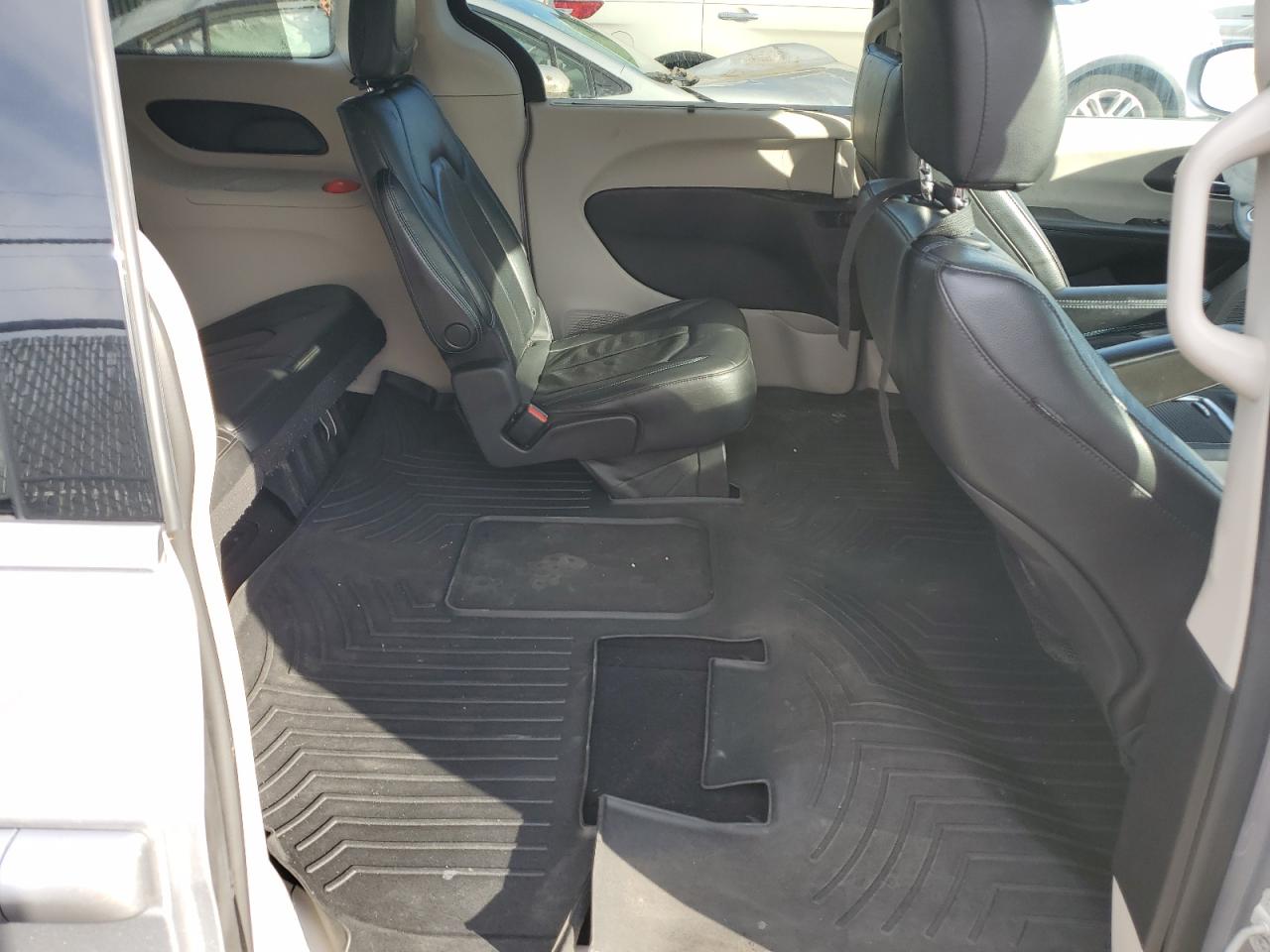 2021 Chrysler Pacifica Touring L VIN: 2C4RC1BG2MR527368 Lot: 93791155