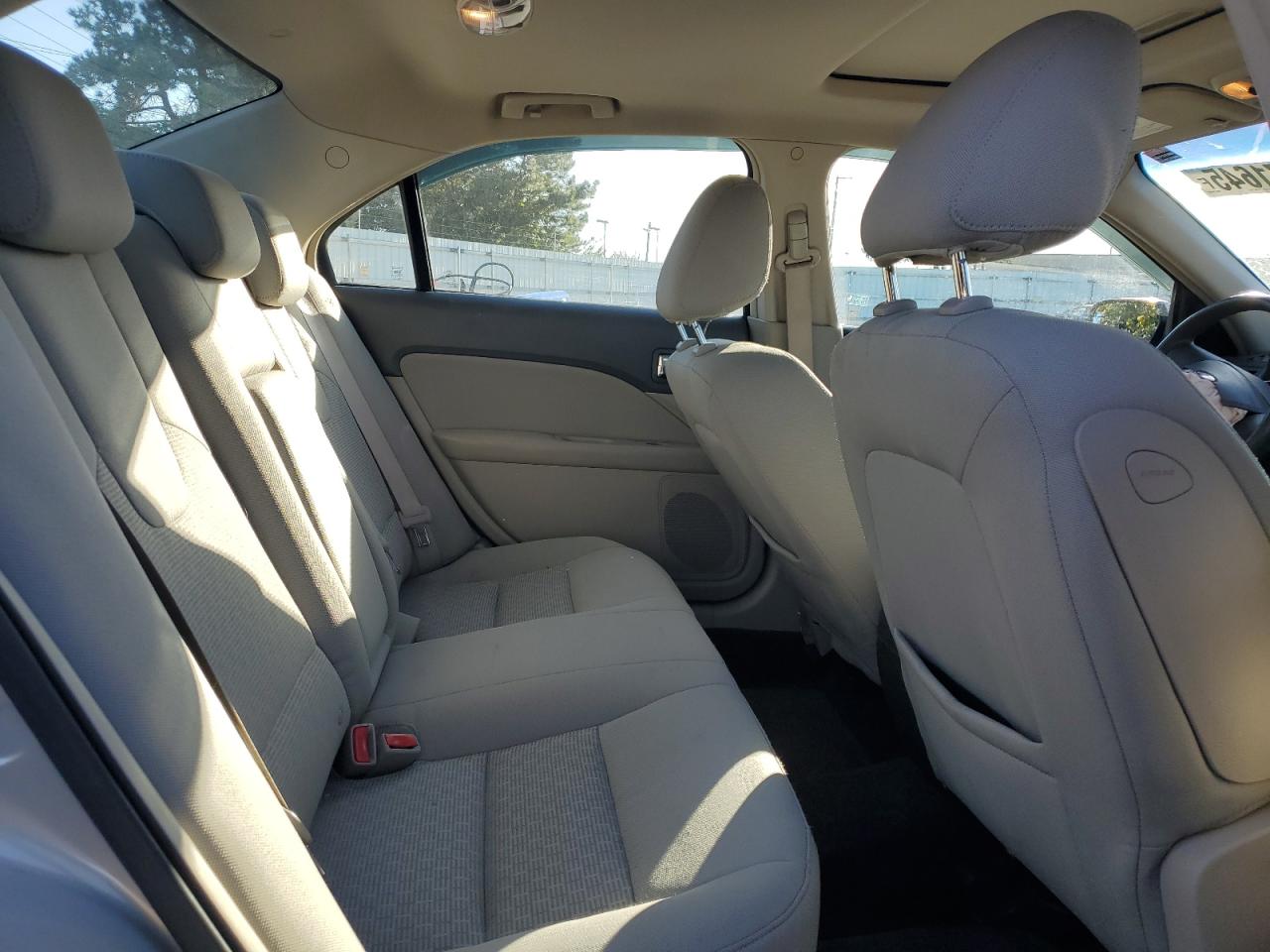 2010 Ford Fusion Se VIN: 3FAHP0HA5AR249381 Lot: 92371645