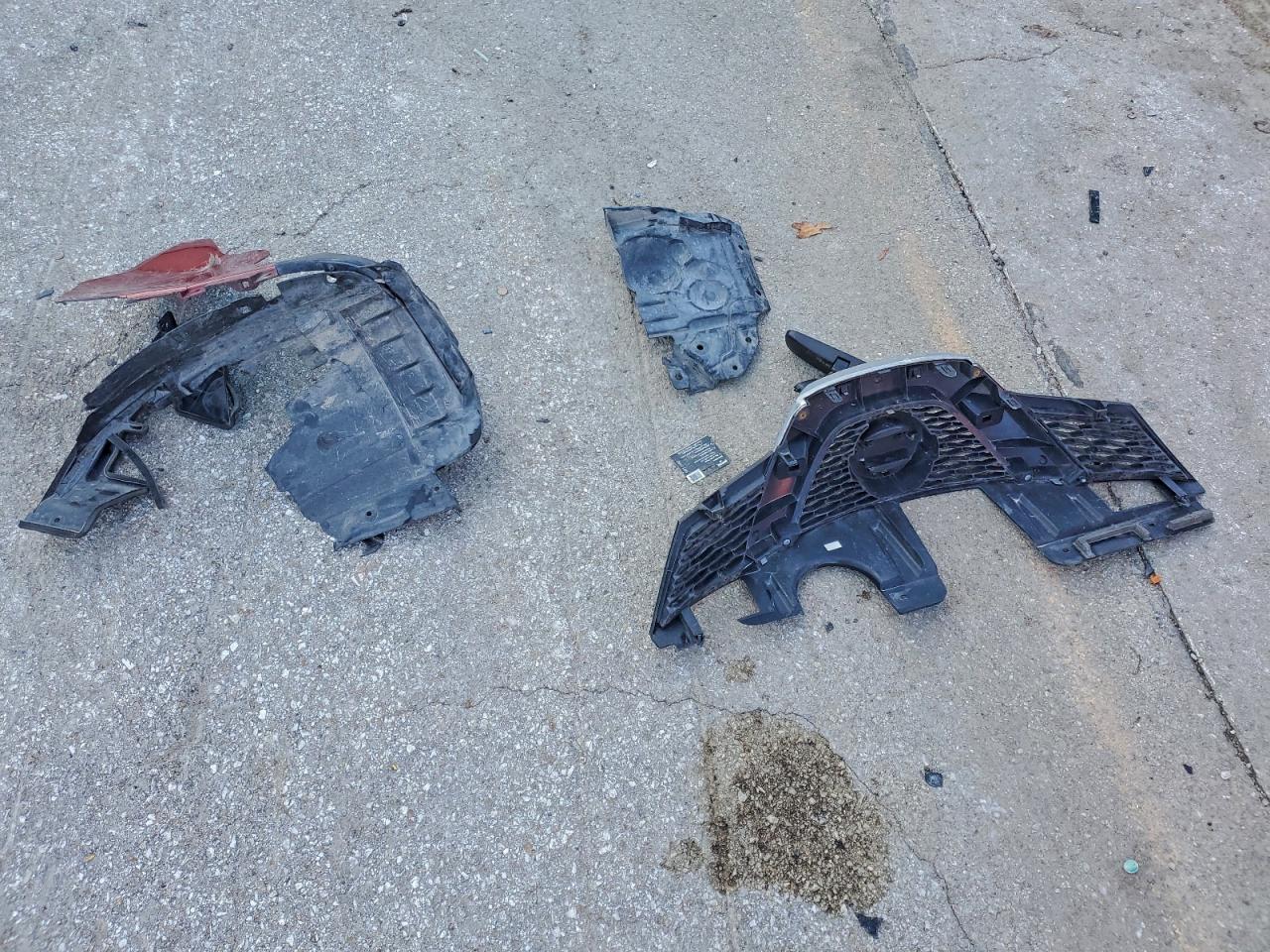 2015 Nissan Rogue S VIN: KNMAT2MT7FP581153 Lot: 94510355