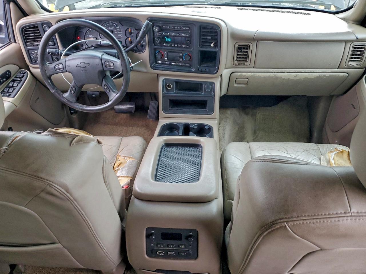 2003 Chevrolet Suburban K2500 VIN: 3GNGK26U43G247026 Lot: 94169045