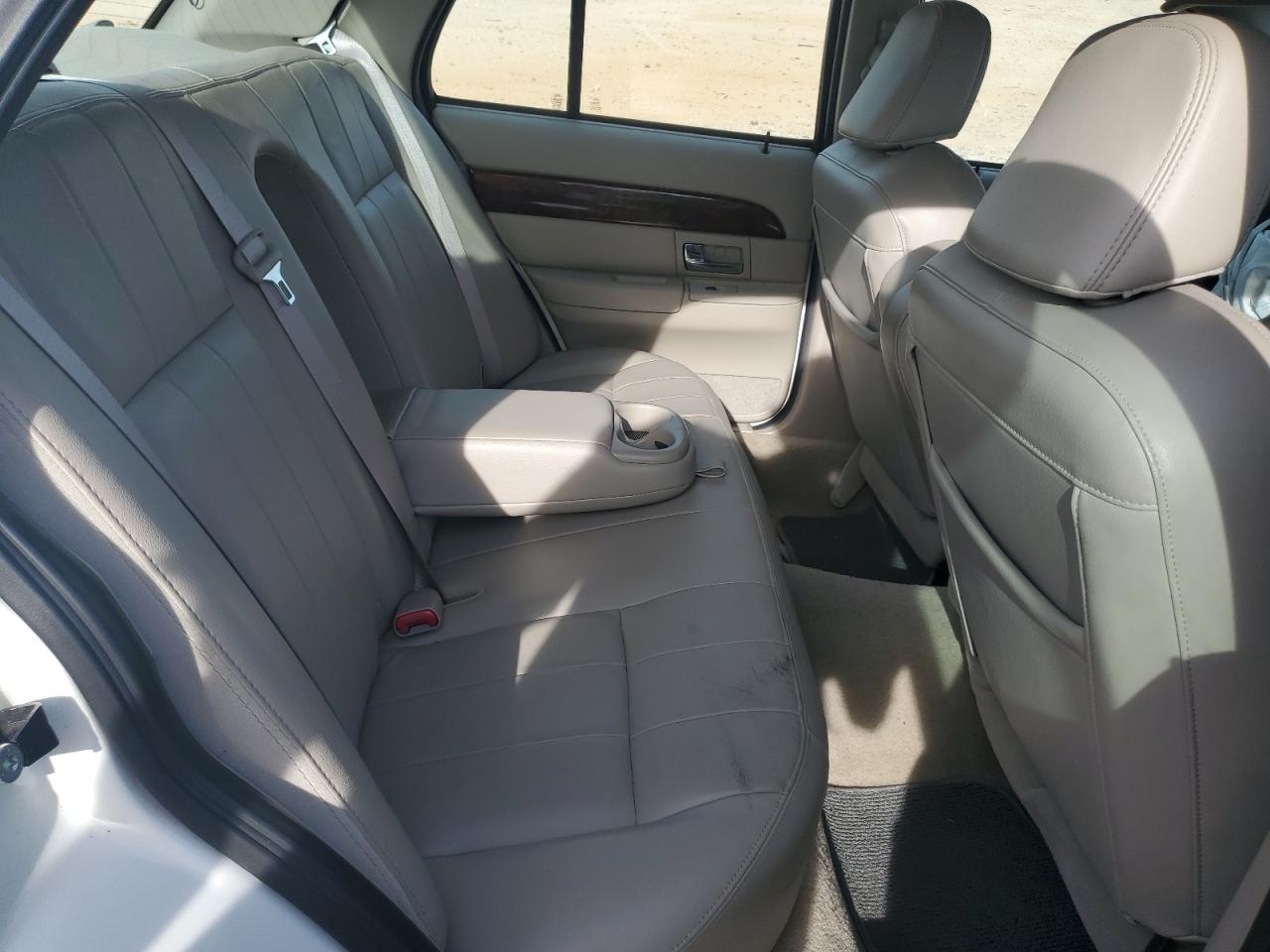 2009 Mercury Grand Marquis Ls VIN: 2MEHM75V99X621061 Lot: 93194405