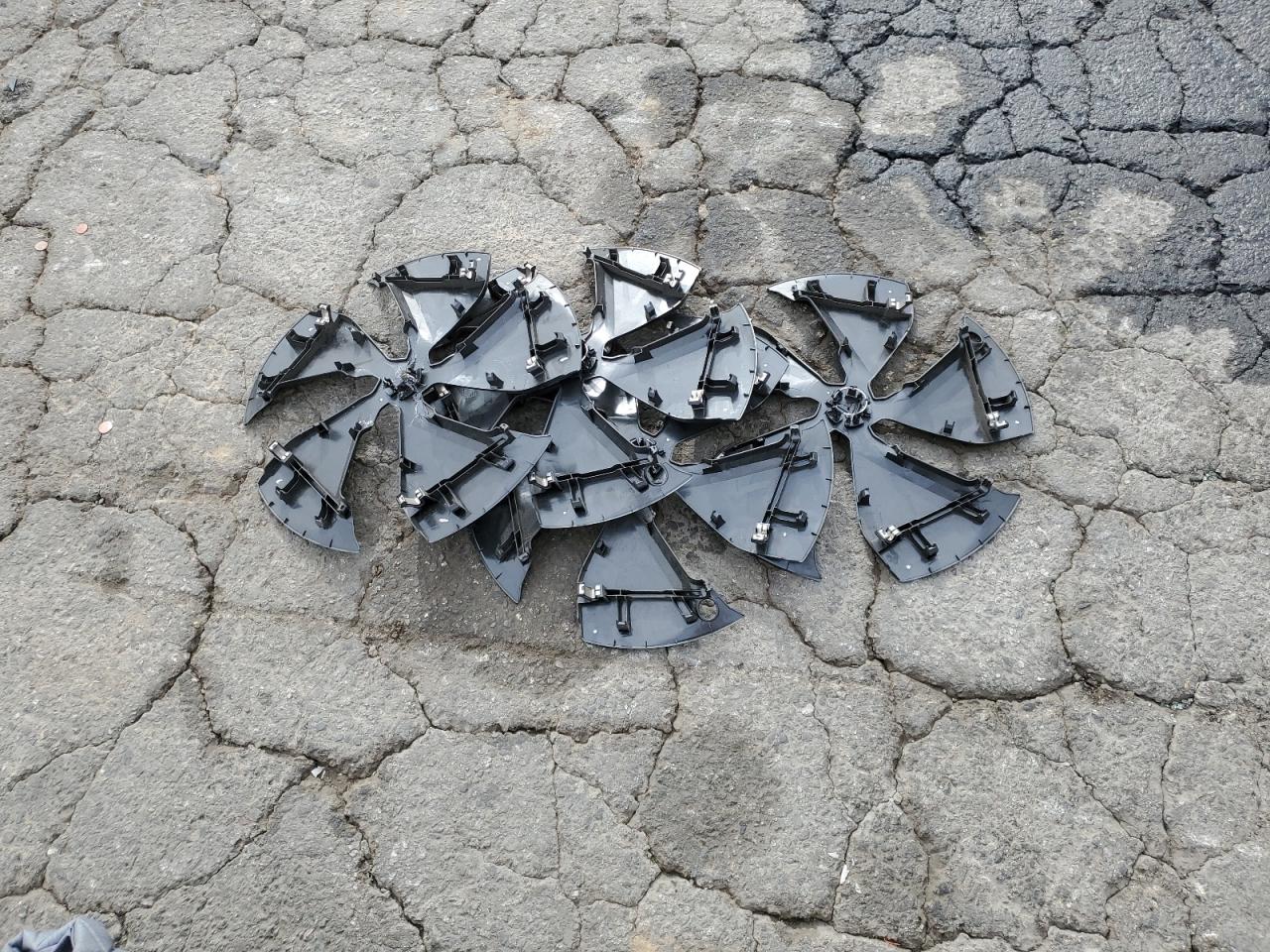 2026 Tesla Model Y VIN: 7SAYGDEE5TF432974 Lot: 91517615