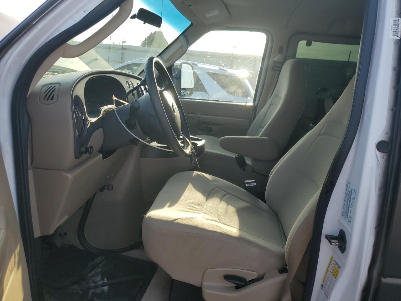 2007 Ford Econoline E350 Super Duty Wagon VIN: 1FBNE31L77DA87226 Lot: 90899945