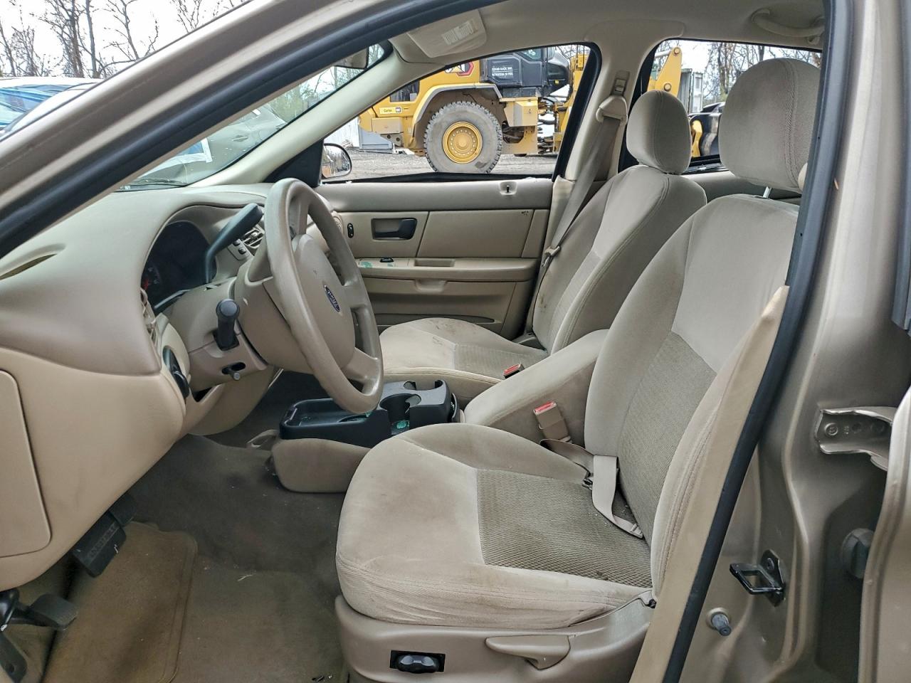 2004 Ford Taurus Se VIN: 1FAFP53UX4A106687 Lot: 93993335