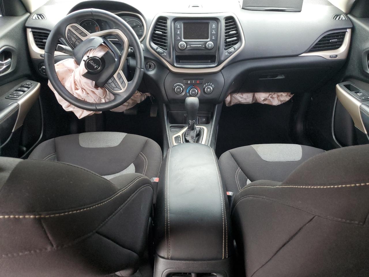 2018 Jeep Cherokee Latitude VIN: 1C4PJLCB5JD539881 Lot: 91529115