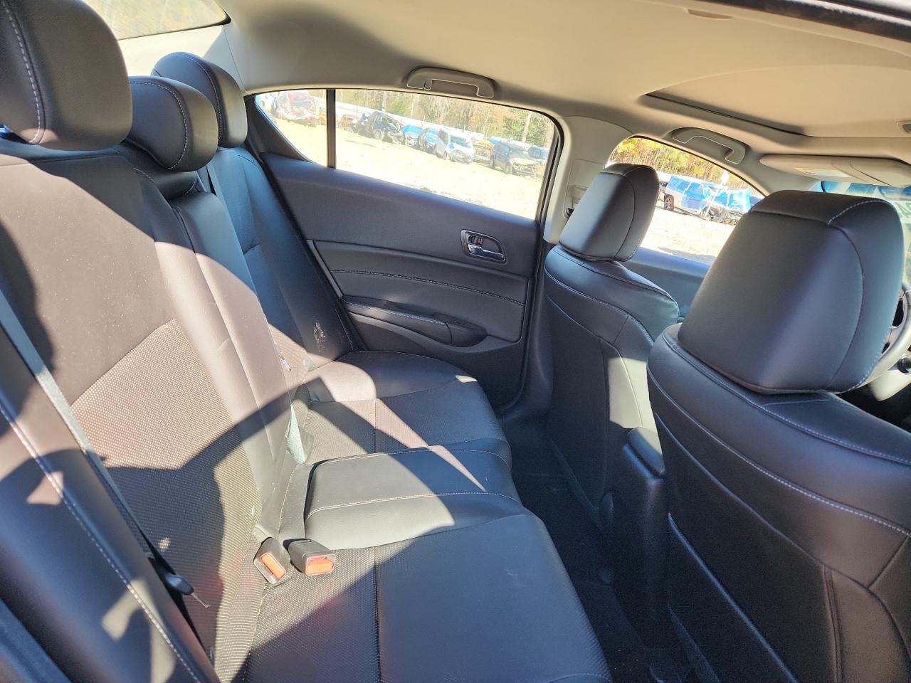 2013 Acura Ilx 24 Premium VIN: 19VDE2E50DE000590 Lot: 92782045