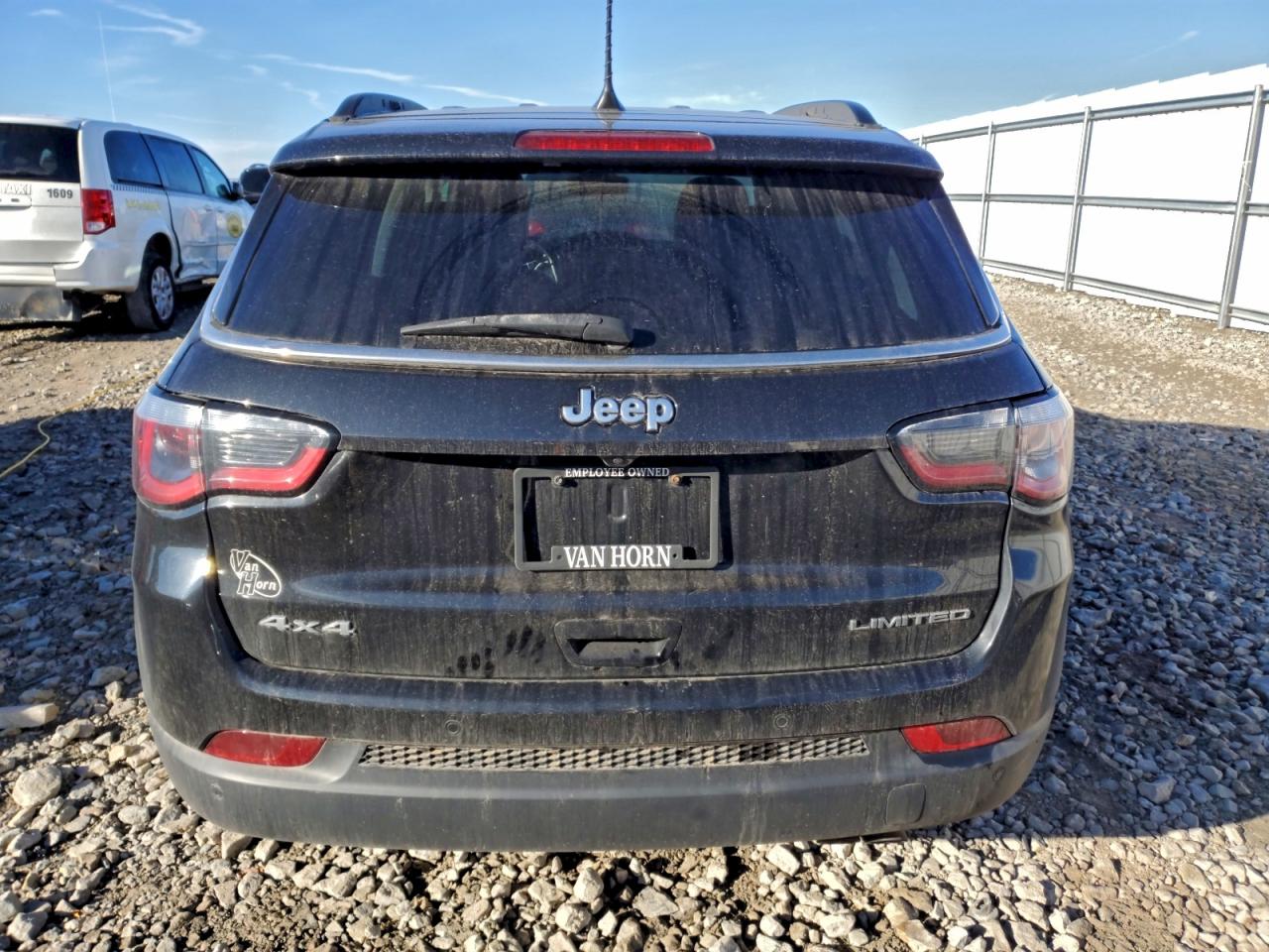 2018 Jeep Compass Limited VIN: 3C4NJDCB3JT334017 Lot: 92812465