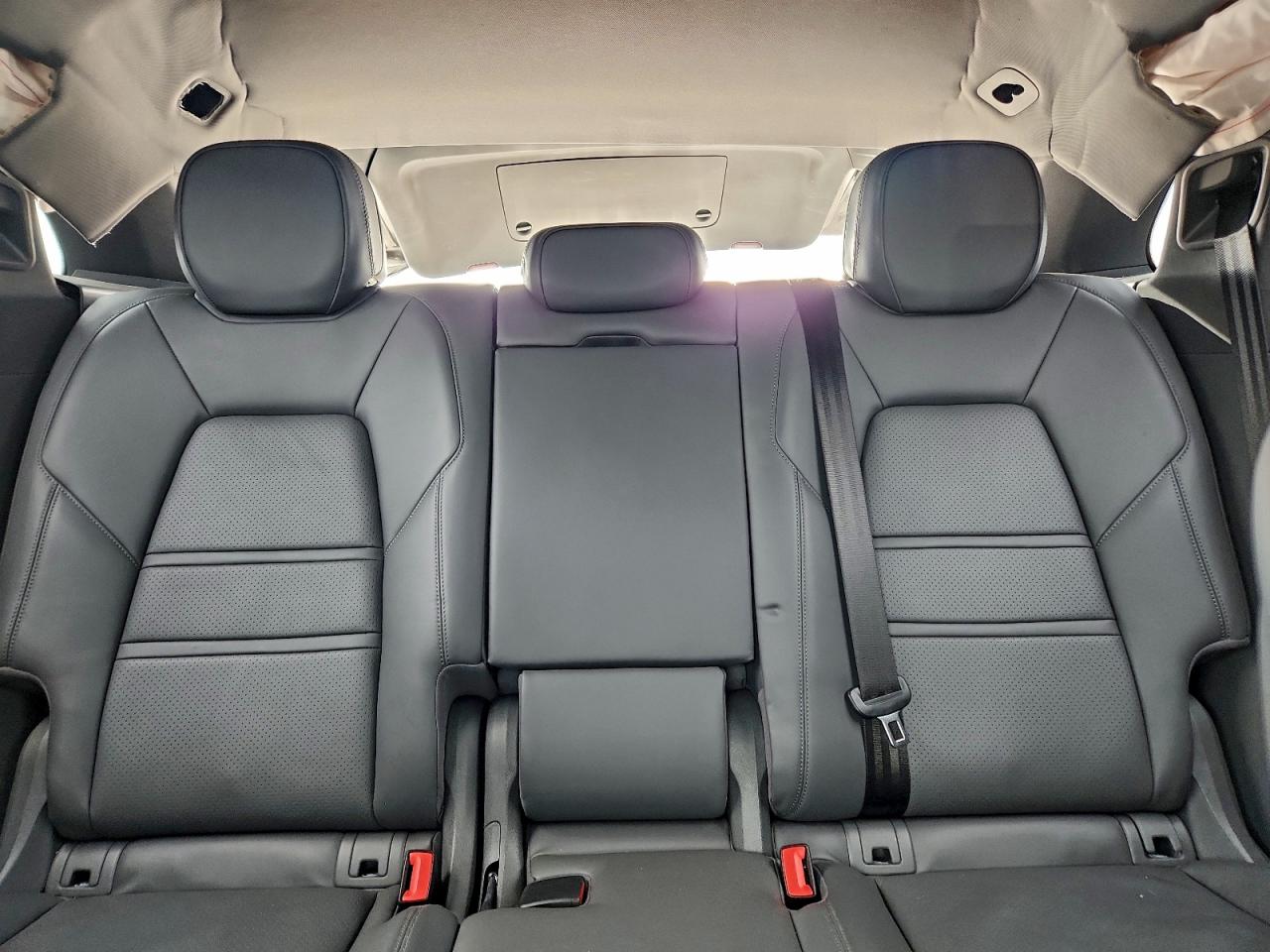 2019 Porsche Cayenne S VIN: WP1AB2AY8KDA63419 Lot: 93900625