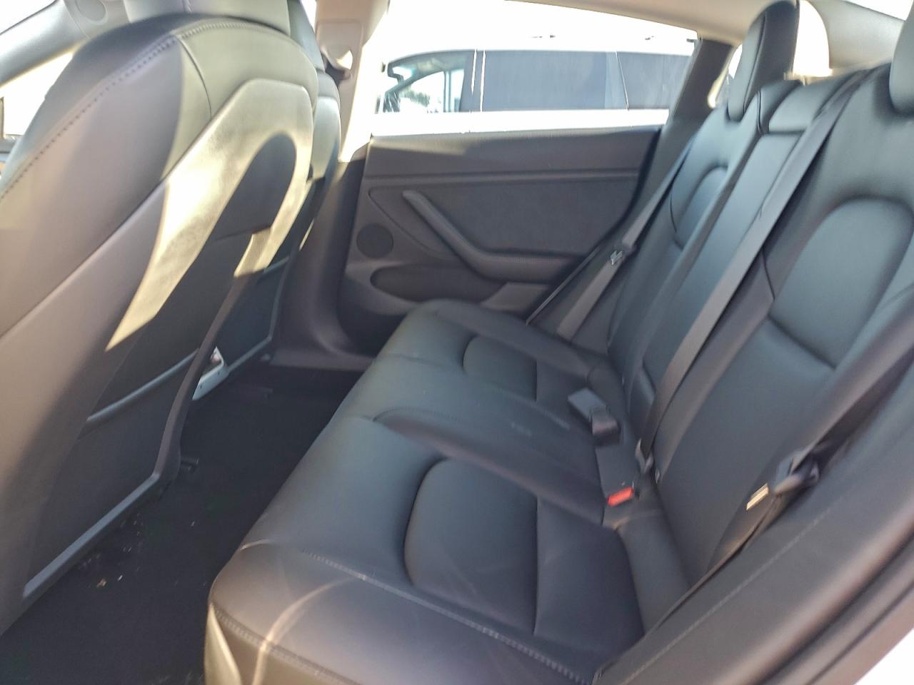 2023 Tesla Model 3 VIN: 5YJ3E1EB8PF631122 Lot: 92993215