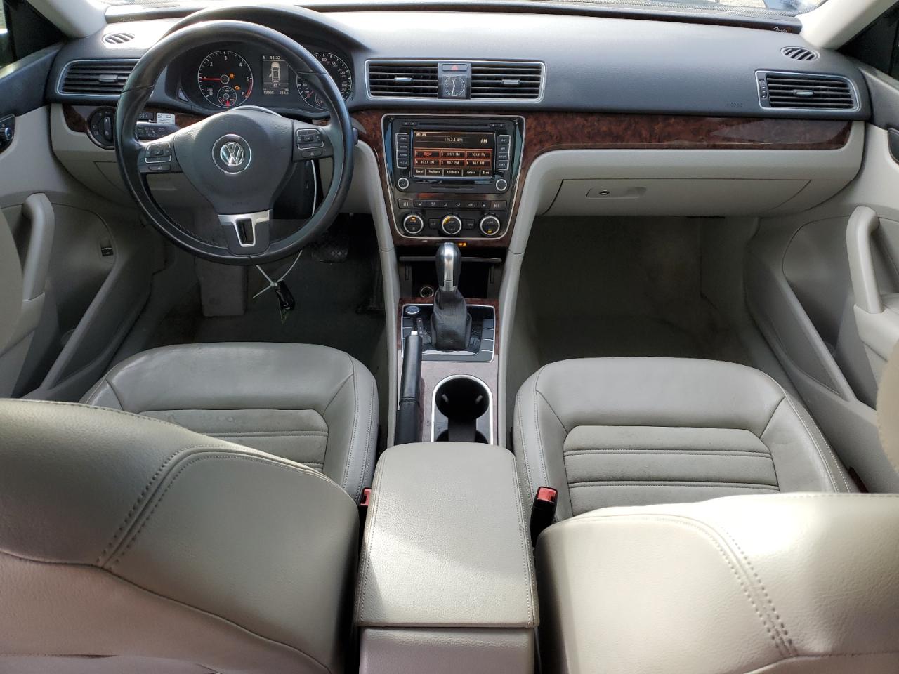 2013 Volkswagen Passat Sel VIN: 1VWCN7A30DC131432 Lot: 91836375