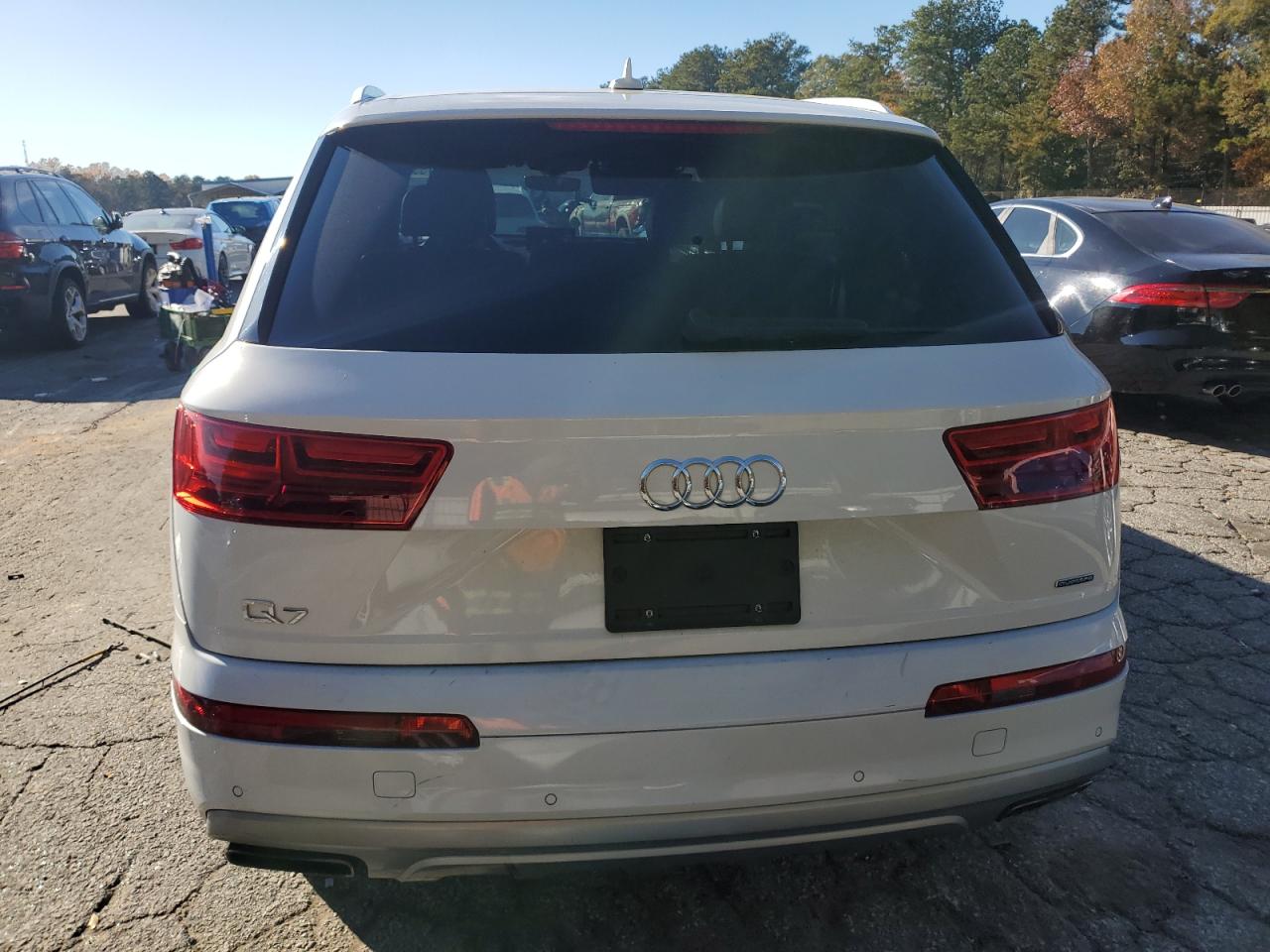 2018 Audi Q7 Premium Plus VIN: WA1LHAF72JD047311 Lot: 92399755