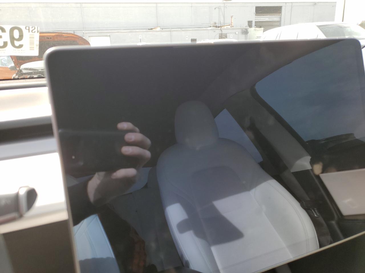 2022 Tesla Model Y VIN: 7SAYGDEF9NF379238 Lot: 93408875