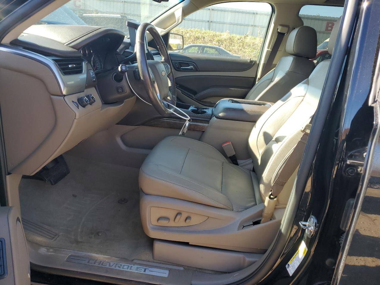 2017 Chevrolet Suburban K1500 Lt VIN: 1GNSKHKC7HR140845 Lot: 90665885