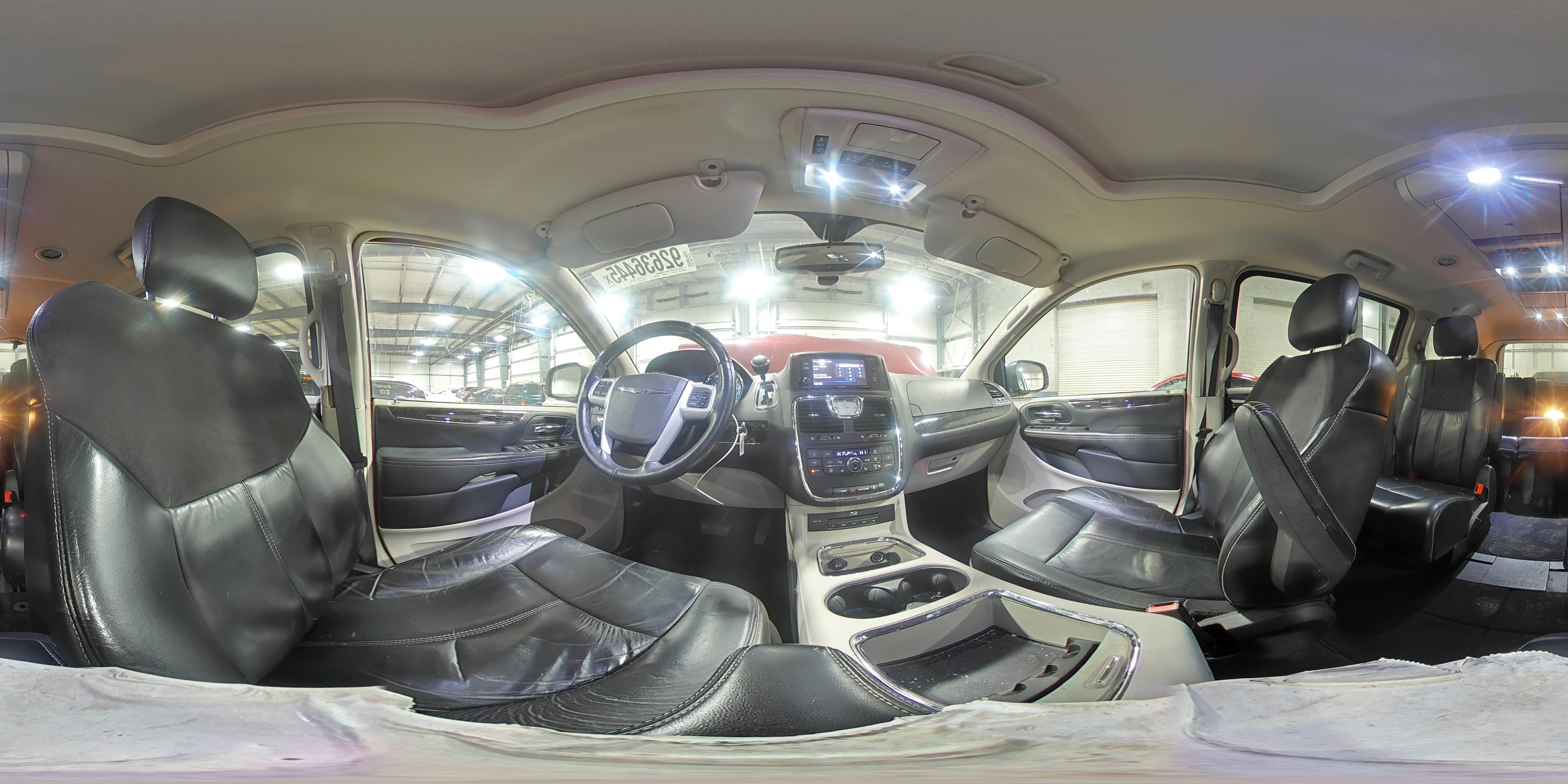 2016 Chrysler Town & Country Limited Platinum VIN: 2C4RC1GG1GR190883 Lot: 92636445