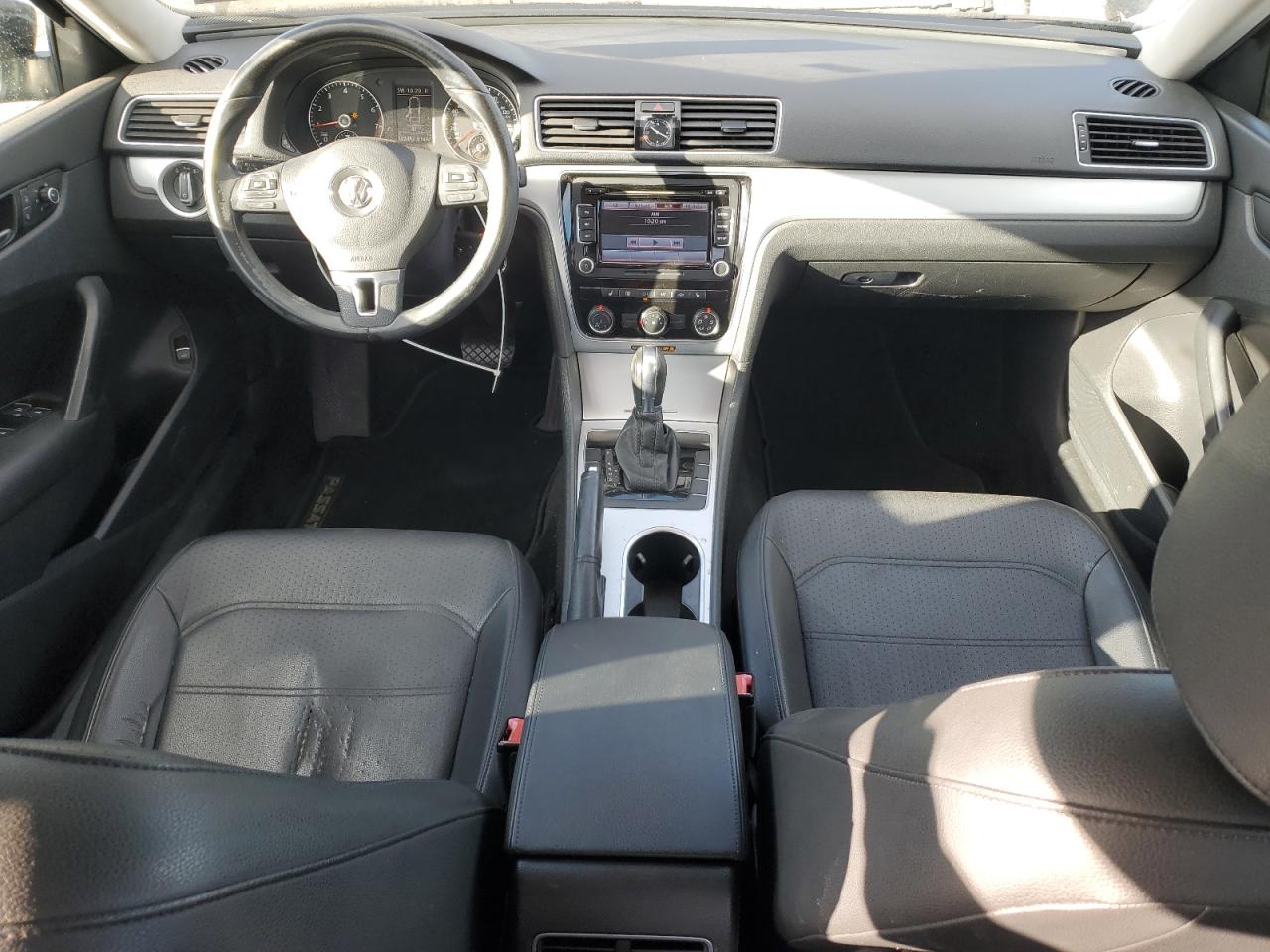 2013 Volkswagen Passat Se VIN: 1VWBP7A32DC073135 Lot: 92922275